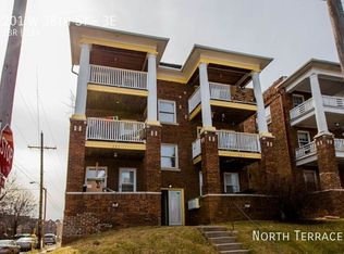 201 W 38th St APT 3E, Kansas City, MO 64111