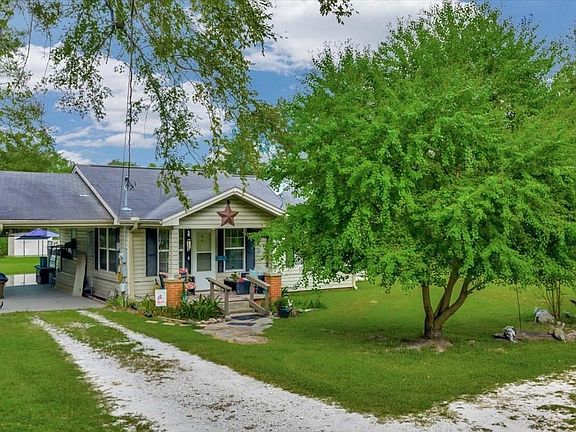 3rd image of 635 Oscar Berry Rd