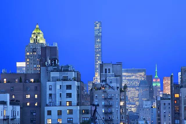 1st image of 8 E 83rd St #11D12D