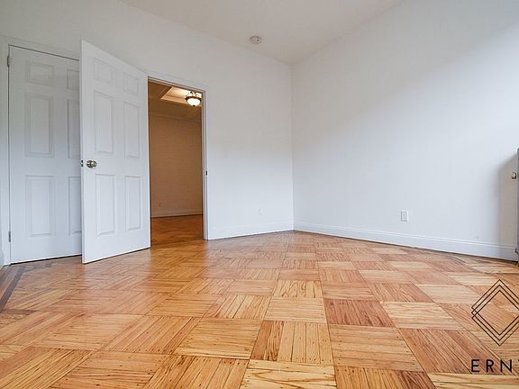 4th image of 82 Downing St Unit 2B
