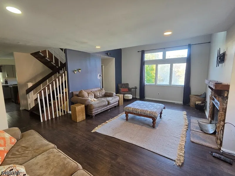4 bed, 3.5 bath, $3,000 — Photo 4