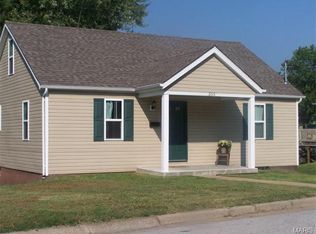 355 Fair St, Washington, MO 63090