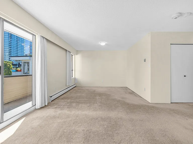 1655 Chesterfield Ave #109 — Photo 16