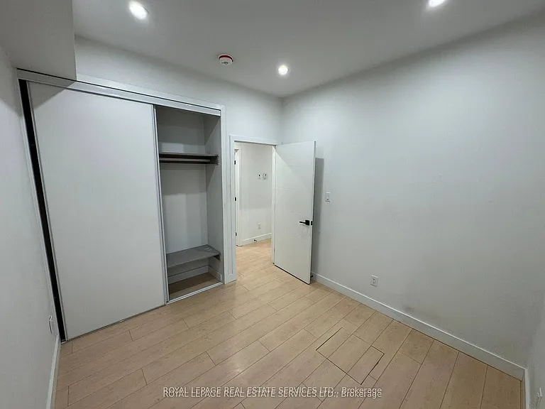 4 B Huron Ave N #2 — Photo 5