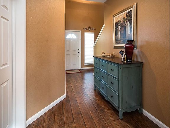 2nd image of 6683 Abbotswood Dr