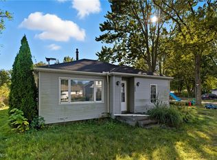 153 Sheriff St, Elyria, OH 44035