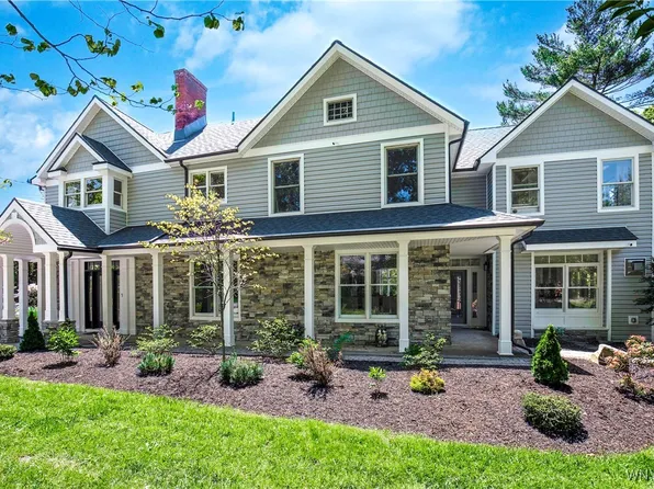 1225 W Arnold Dr, Lake View, NY 14085