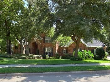 1st image of 1712 Fallbrook Dr