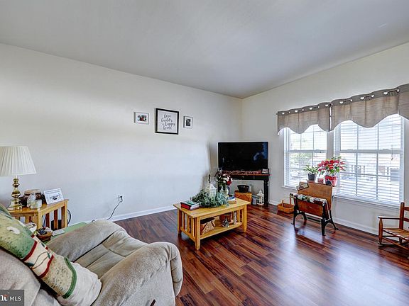 2nd image of 13 Tributary Ln #91