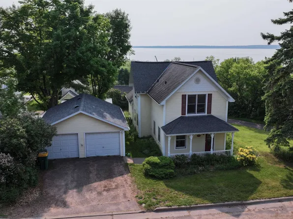 240 S 6th St, Bayfield, WI 54814