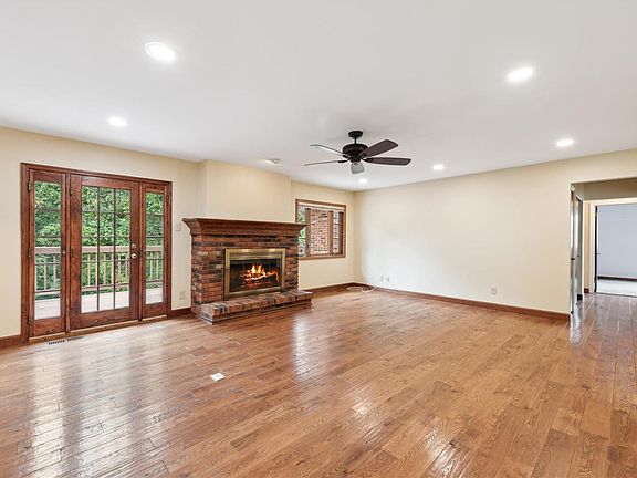 4th image of 9557 David Scott Dr