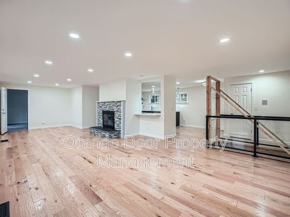 24302 103rd Ave E UNIT 1, Graham, WA 98338