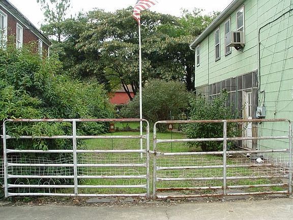 2nd image of 76 2nd St