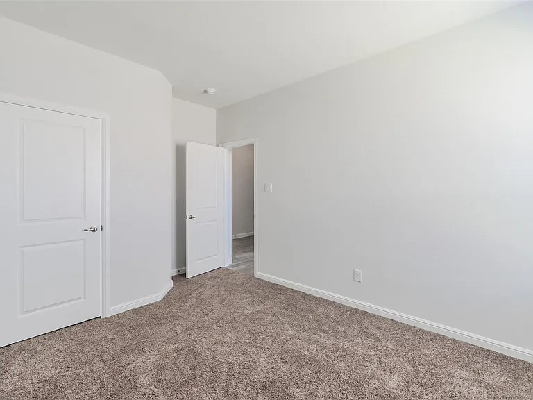 1343 Fox Hollow Rd — Photo 25