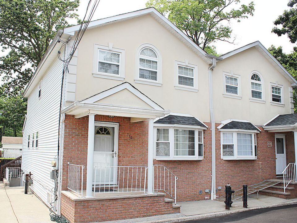 1st image of 176 Giffords Ln