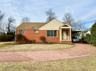 2906 Strathmeade St, Falls Church, VA 22042