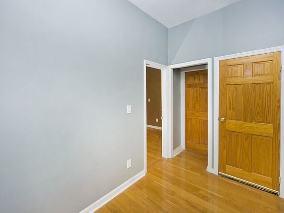 4th image of 53 Herkimer St #2