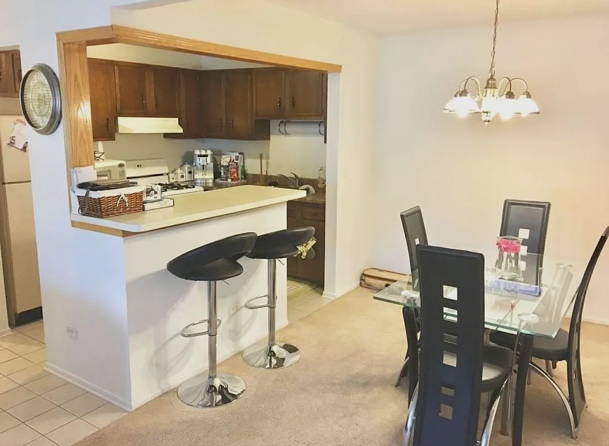 1 bed, 780 sqft, $1,350 — Photo 1