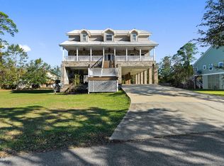 6316 Porteaux Rd, Ocean Springs, MS 39564