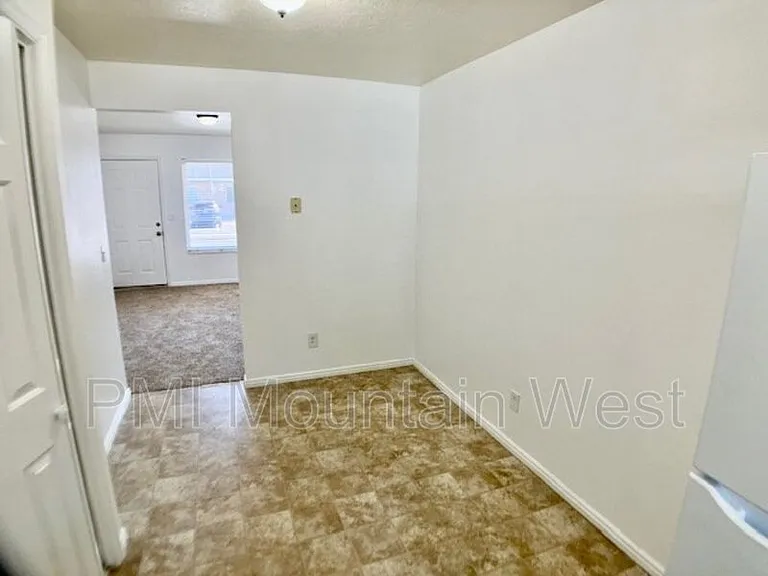 49 S 200th St W #A11 — Photo 6