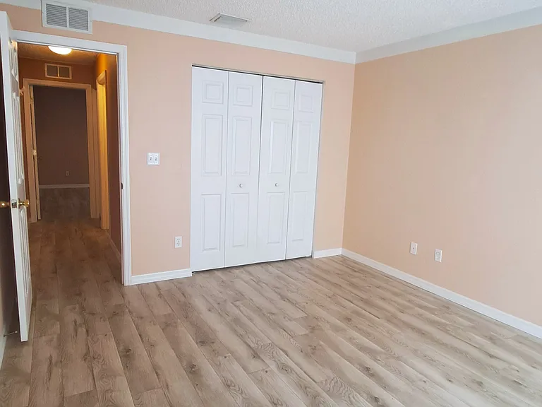 16 Lloshire Path — Photo 18