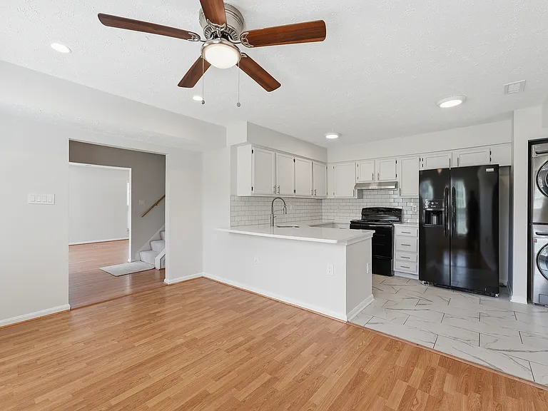 2401 W Rosecroft Village Cir — Photo 8