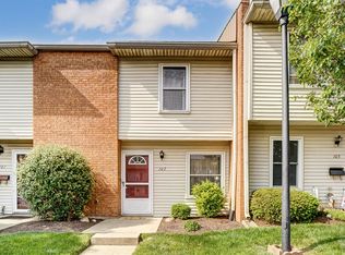 4540 Shawnray Dr APT 102, Middletown, OH 45044