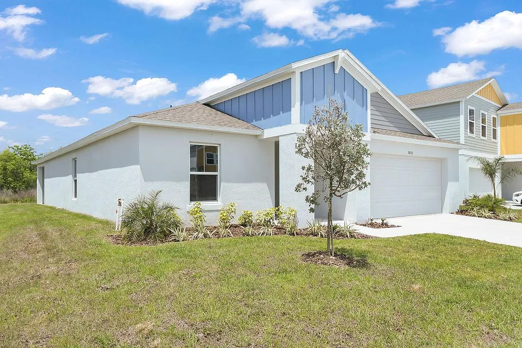 4 bed, 1850 sqft, $2,100 — Photo 1