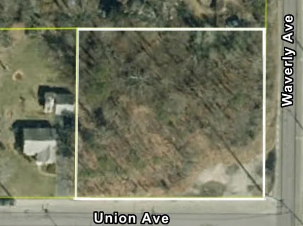 Waverly Avenue, Holtsville, NY 11742