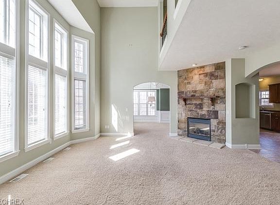 4th image of 12085 Summerwood Dr