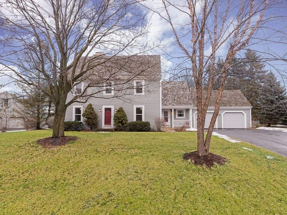 Modern 5 Bedroom Mequon Colonial