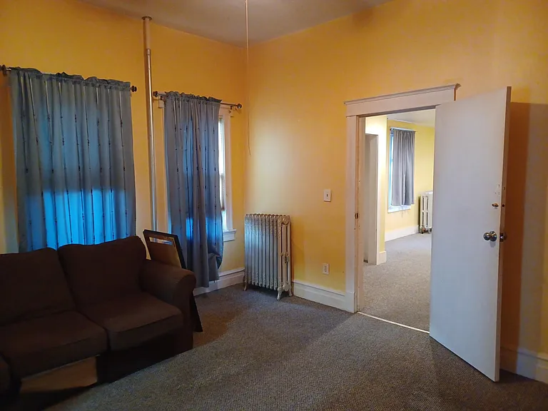 389 E Ridge St #R — Photo 16