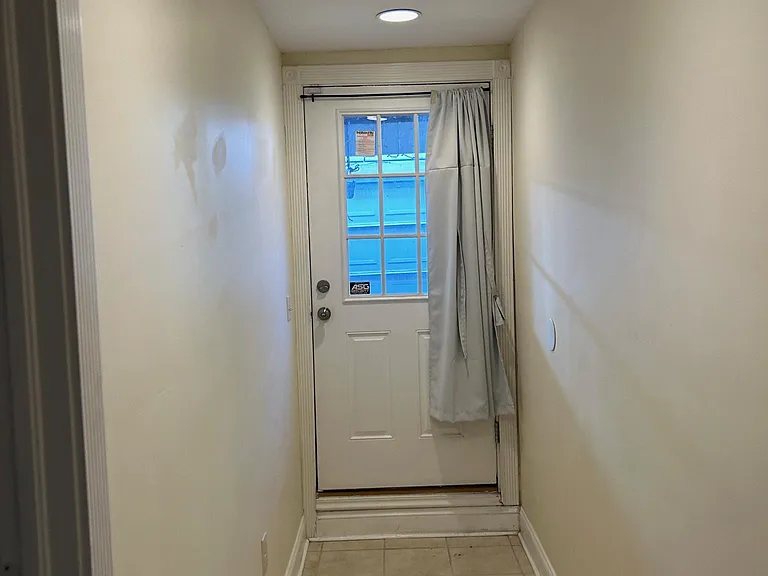 1112 Oates St NE #B — Photo 10
