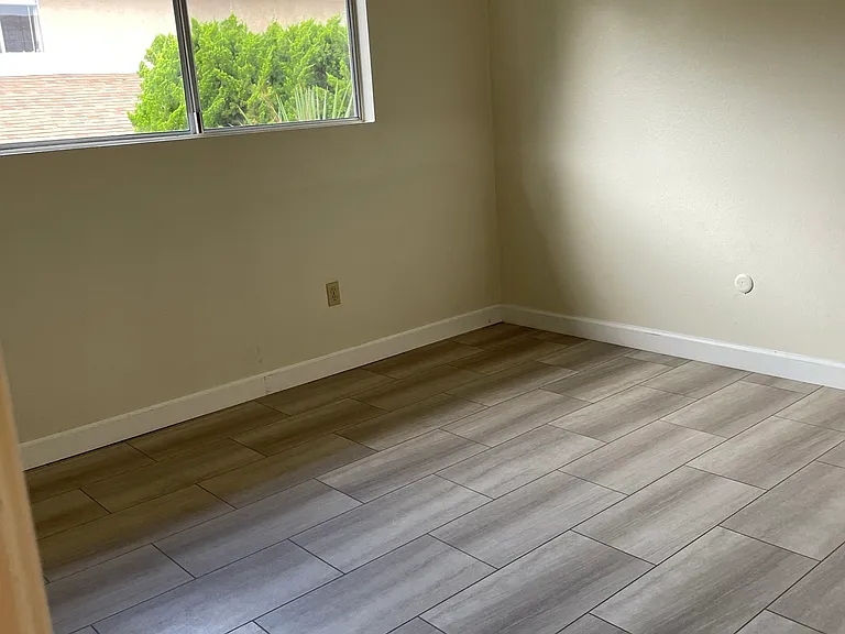 Upstairs Back Bedroom