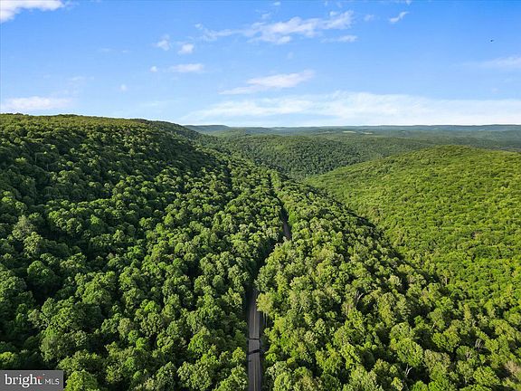4th image of 597 New Germany Rd