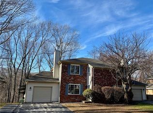 Governors Hill, West Warwick, RI 02893