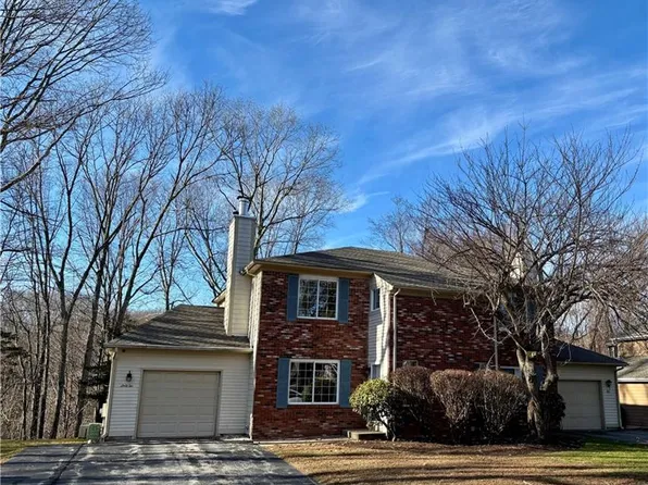 62 Governors Hl #572, West Warwick, RI 02893