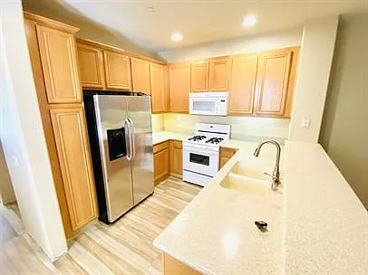28330 Socorro St #116 — Photo 10