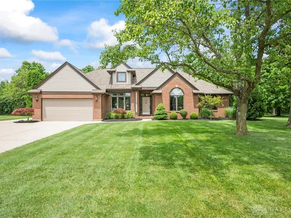 2335 Black Oak Dr, Troy, OH 45373