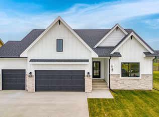 947 SW Boulder Dr, Grimes, IA 50111