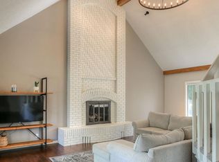 1528 S 169th Ave, Omaha, NE 68130