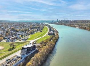 745 Manhattan Blvd #203, Dayton, KY 41074