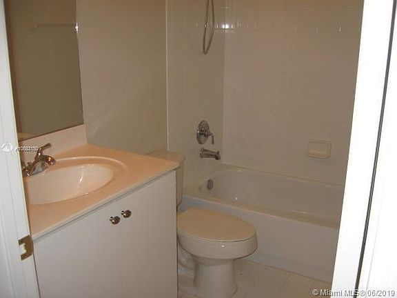 4th image of 4442 Regal Ct #4442