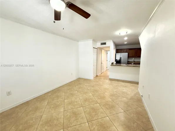 1000 Palm Trl #6, Delray Beach, FL 33483