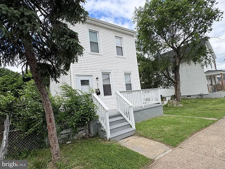 806 High St — Photo 9