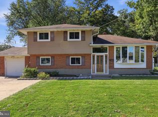 220 Downing Rd, Somerdale, NJ 08083