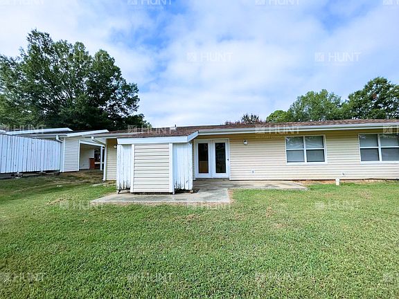 2nd image of 120 Maine Dr