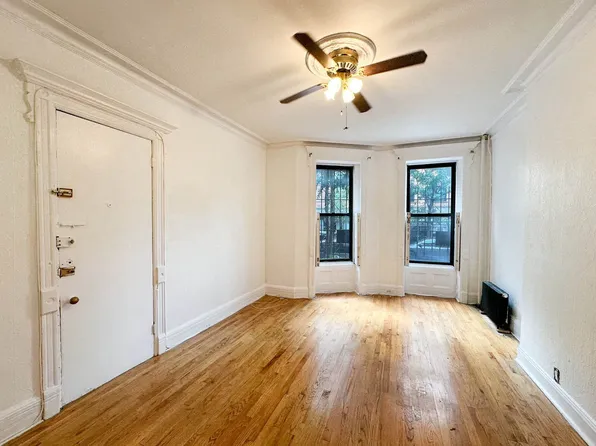 191 17th Street image 1 of 7