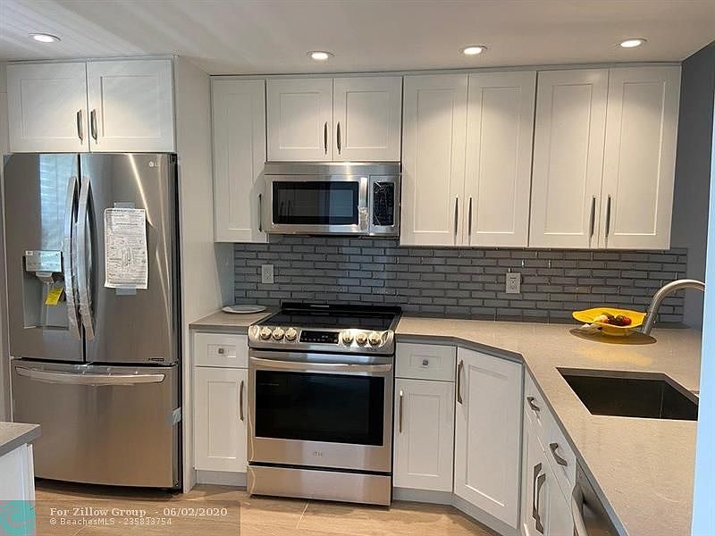 1st image of 3503 Oaks Way APT 402