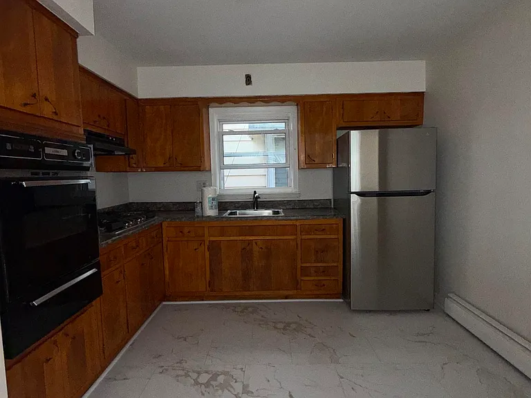 696 Avenue E #1 — Photo 10